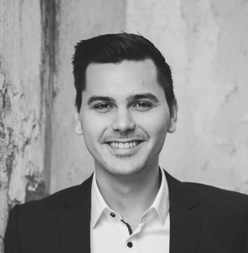 Fabian Melzer-schwarz weiß